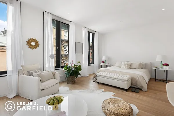 Sold by Leslie J. Garfield | media 10