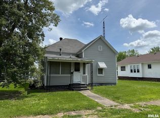 1000 S 12th St, Herrin, IL 62948