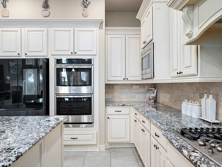 2714 Ember Pass Ln — Photo 11