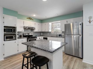 1447 Springwater, Canyon Lake, TX 78133