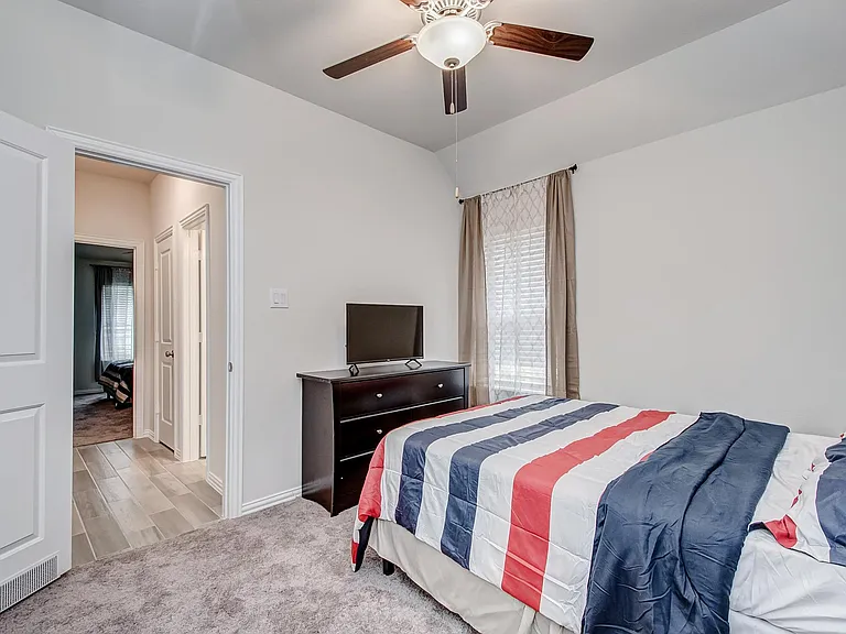 28639 Monarch Cliffs Dr — Photo 22