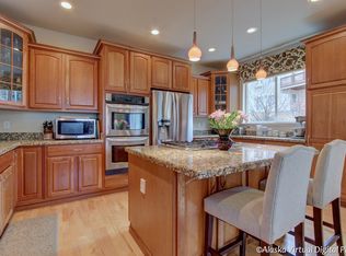 18321 Potter Bluff Cir, Anchorage, AK 99516