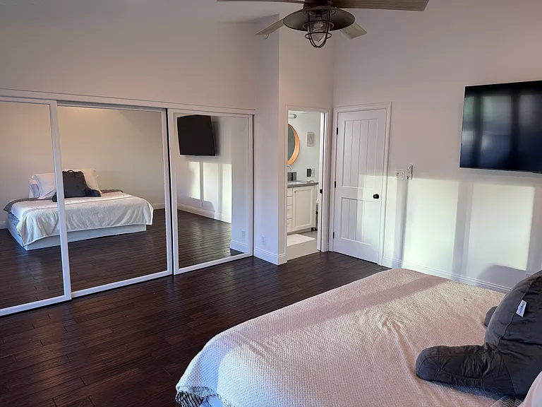 883 Acapulco St — Photo 22
