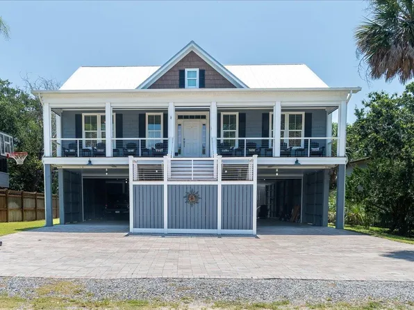 2907 White Cap St, Edisto Island, SC 29438