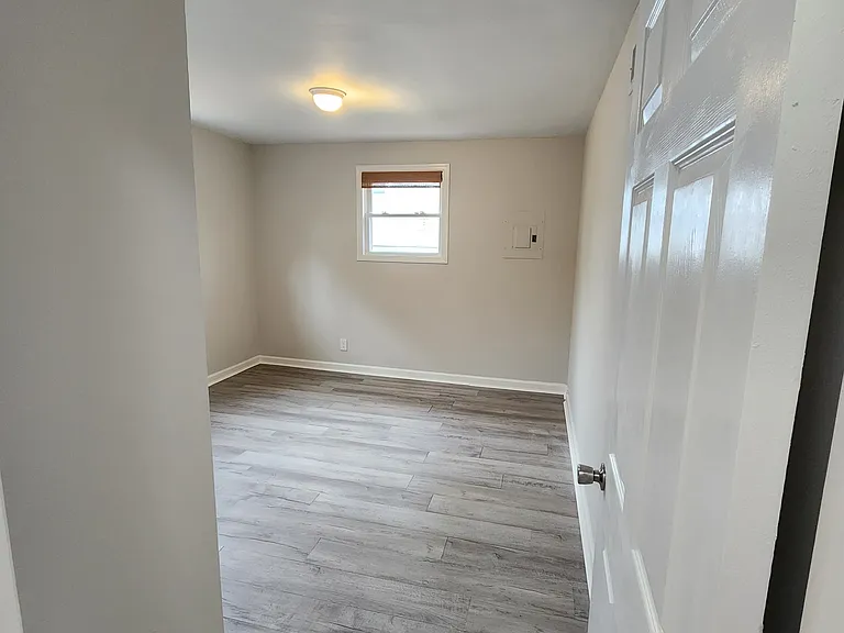 Back house - bedroom