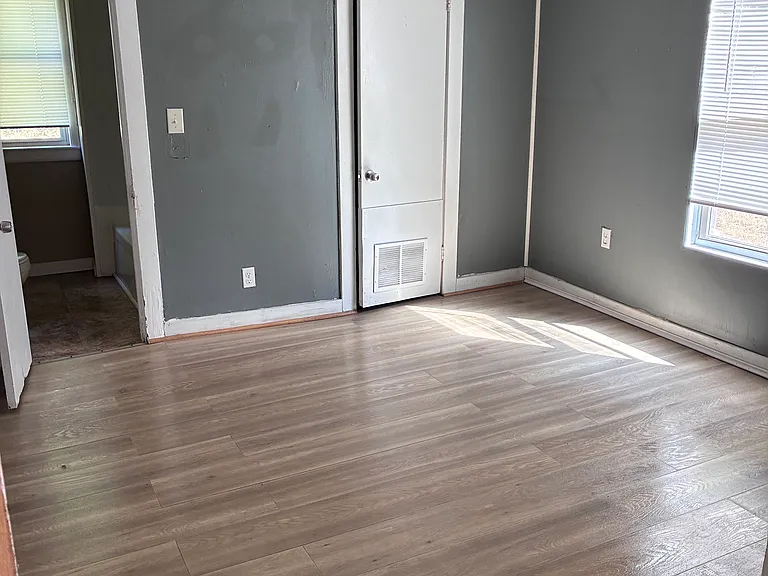 2626 Wilson St #2 — Photo 3