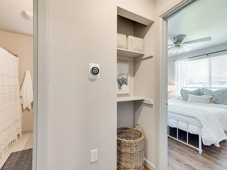 2841 Cambridge Ct — Photo 13