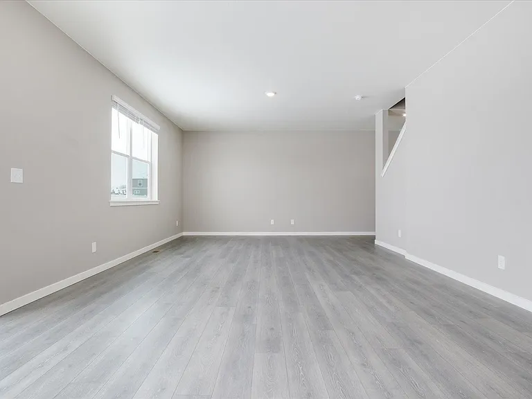 4512 Kingswood Dr — Photo 8