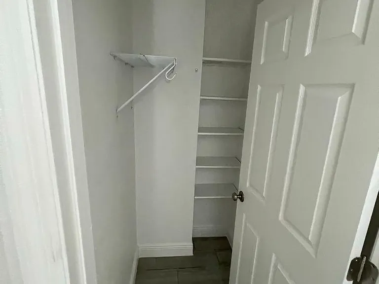 8417 N Seminole Ave — Photo 14