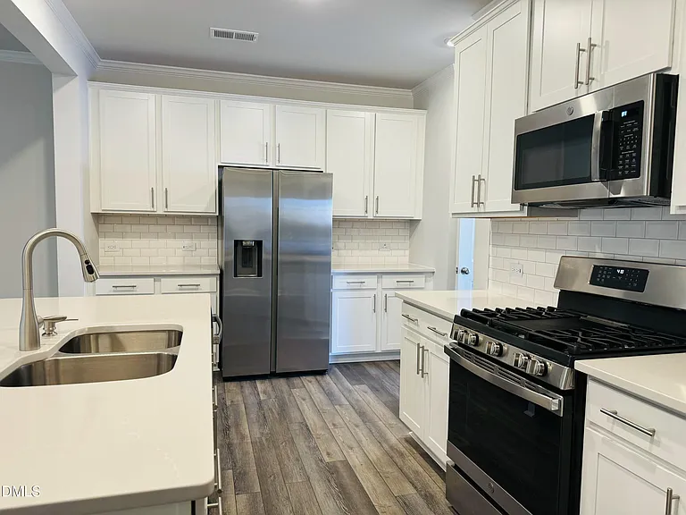 5046 Arkose Dr — Photo 6