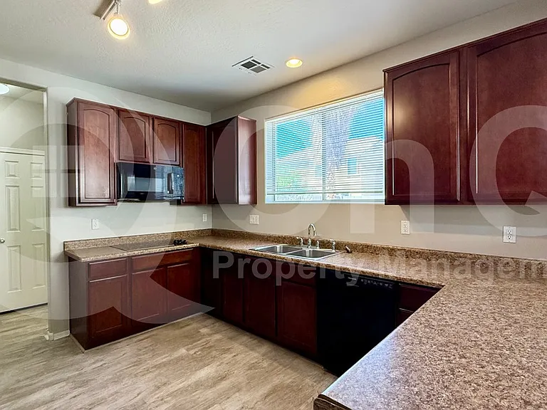 3450 E Terrace Ave — Photo 18