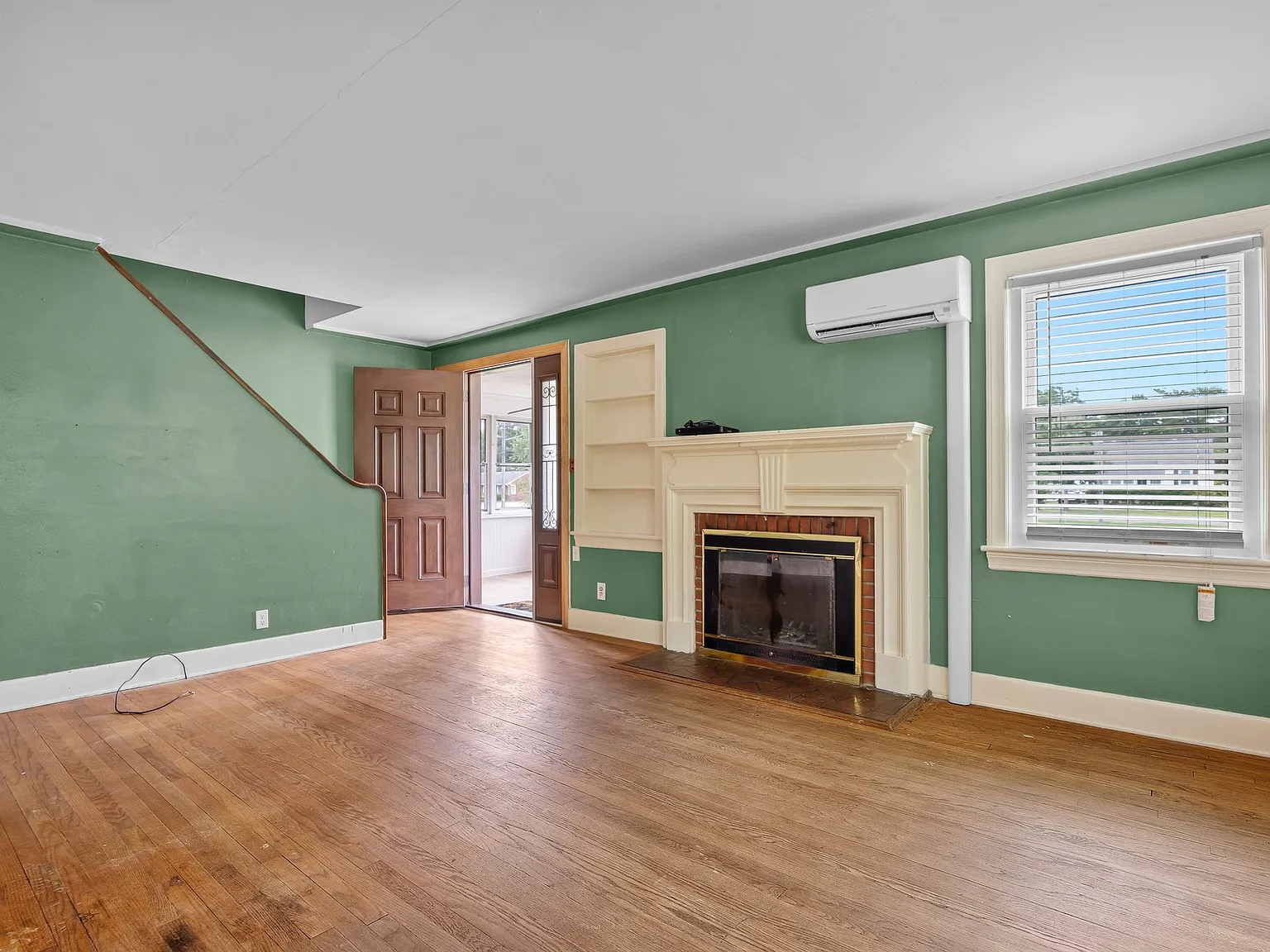 4 bed, 1533 sqft, $2,200 — Photo 2