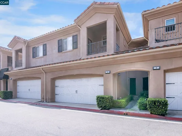 20402 Santa Ana Ave Unit 4, Newport Beach, CA 92660