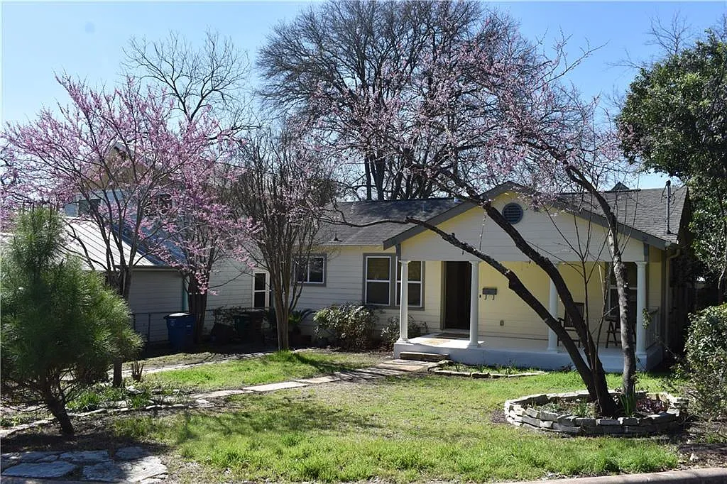 2 bed, 2.0 bath, 1270 sqft, $2,990 — Photo 2