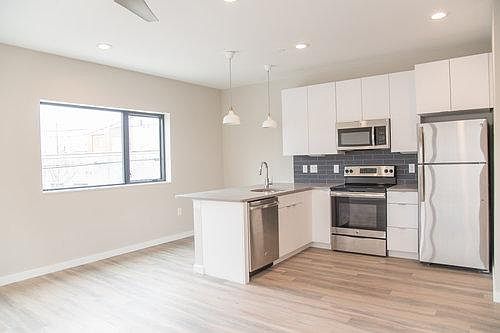 3rd image of 2026 Amber St #F77h2d3qk