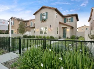 17055 Sherman Way, Van Nuys, CA 91406