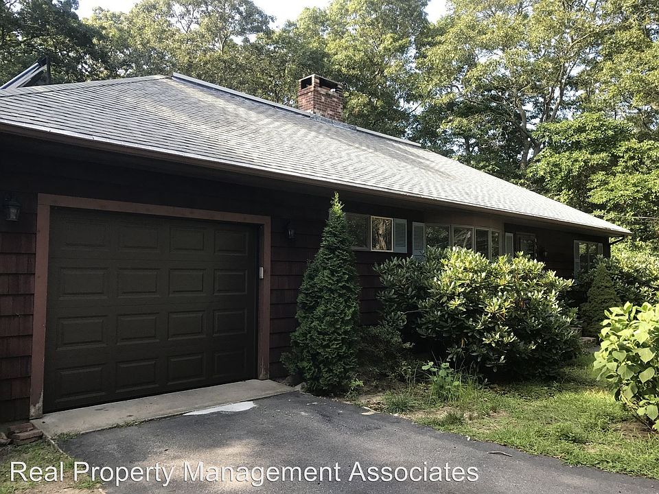 1st image of 879 Osterville West Barnstable Rd