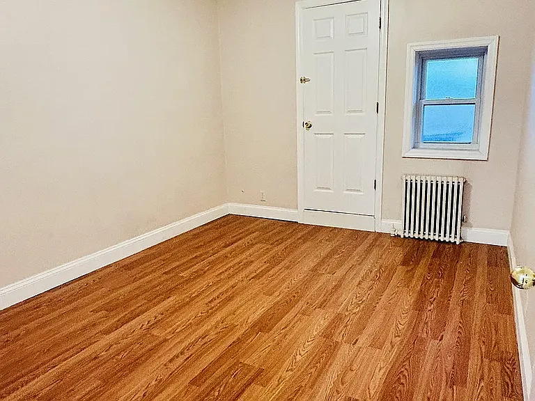8786 Little Neck Pkwy #2 — Photo 10