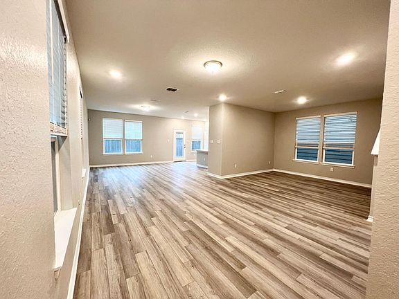 2nd image of 4955 Usaa Blvd #16