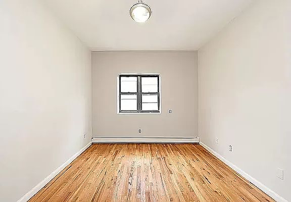 4th image of 249 Throop Ave #2