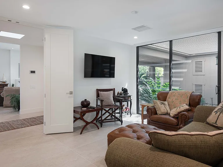 101 Columbia Dr — Photo 15