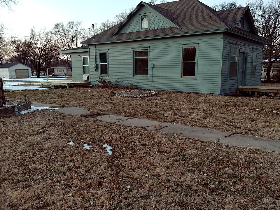 2nd image of 601 N Poplar St