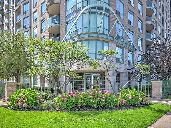 3rd image of 28 Pemberton Ave #706