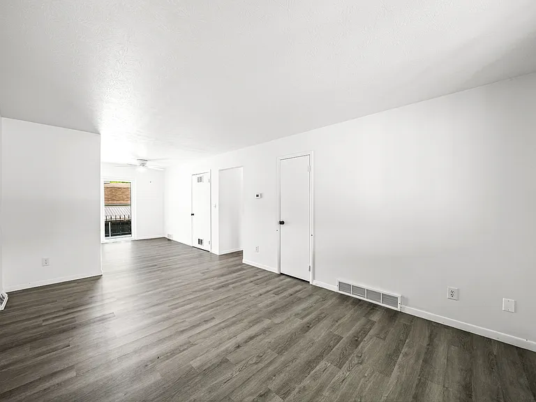 4707 Fishcreek Rd #4 — Photo 6