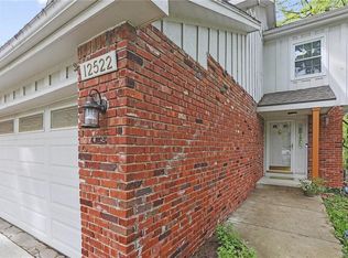 12522 W 105th Ter, Overland Park, KS 66215