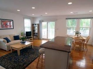 37-39 Homer Ave #39-2, Cambridge, MA 02138