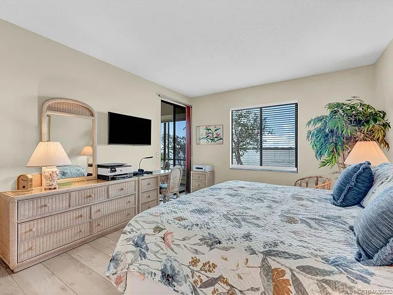 2560 NW Seagrass Dr #6B — Photo 15