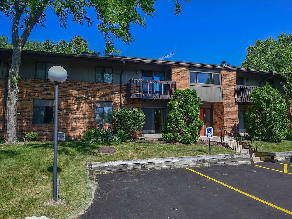 1st image of 400 Park Hill Dr