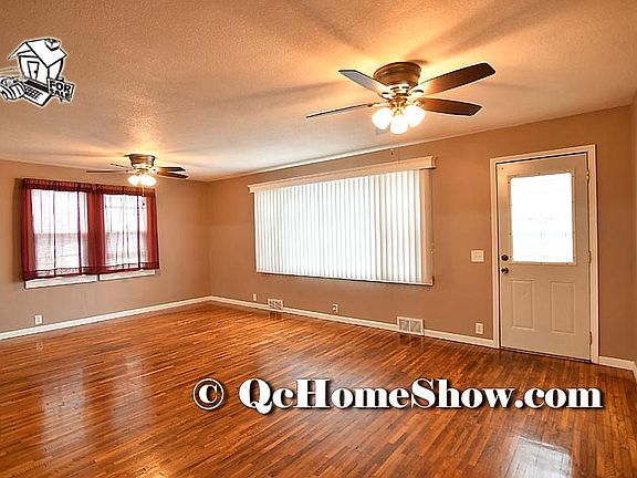Gorgeous Hardwood Flooring!