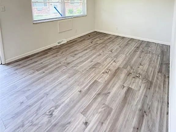 5th image of 11200 Liana Ln