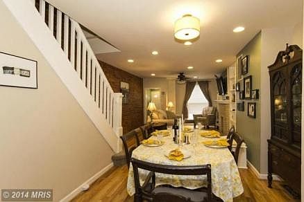 Dining room - open floor plan from front to back - wonderful
