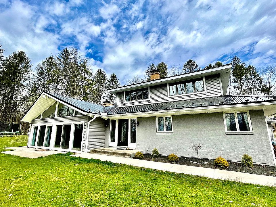 1st image of 1310 Fairview Dr