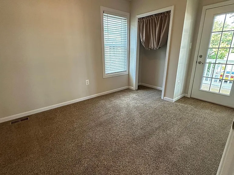 29 Belview Ave — Photo 2