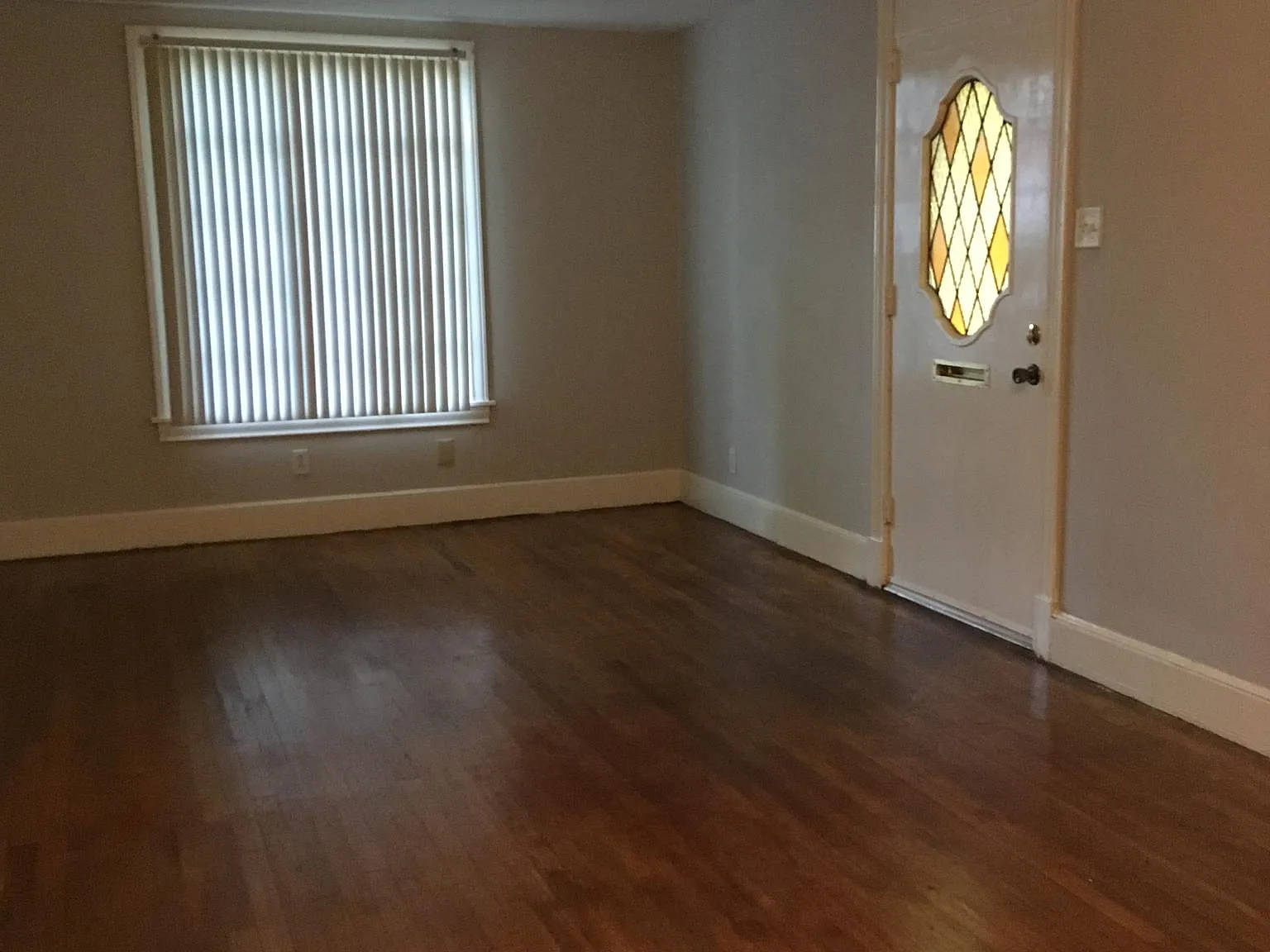 1 bed, 900 sqft, $850 — Photo 2