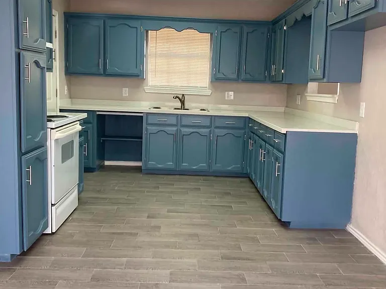124 Maerose Ave — Photo 5