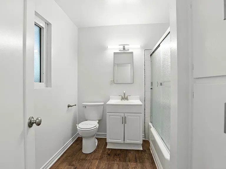Mistyvale Apartments — Photo 18