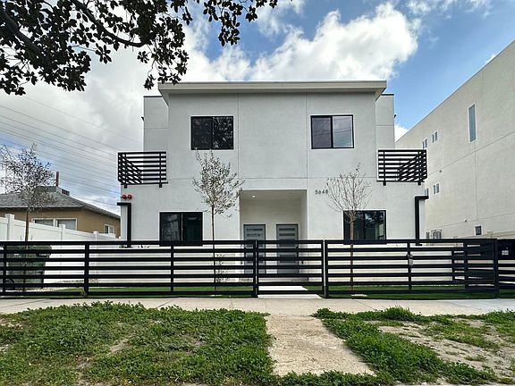 2nd image of 5658 Auckland Ave #5658