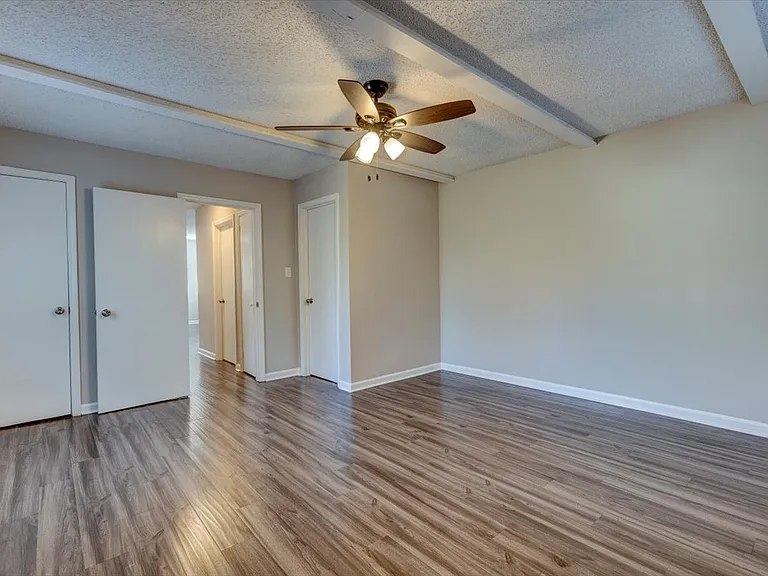 1242 Fordham Rd — Photo 34