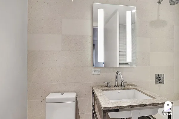 Rented by REZI | media 121