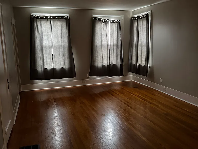2039 E Genesee St #2 — Photo 3