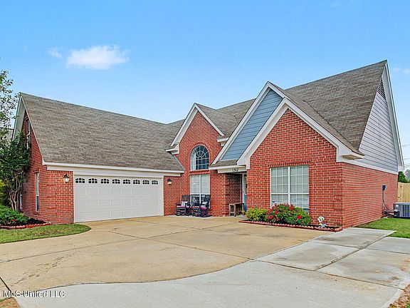 4th image of 1262 Greenwich Dr