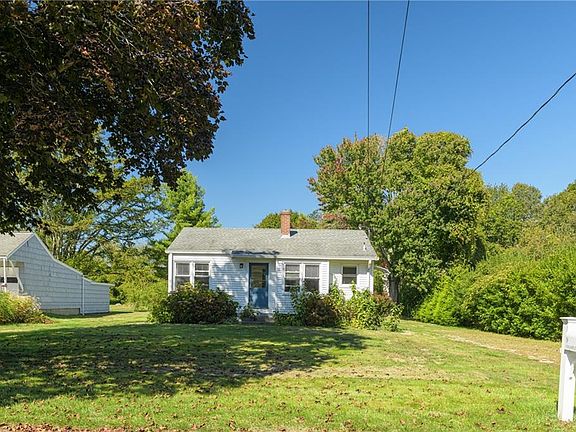 2nd image of 9 Champlin Dr