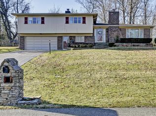 5509 Hidden Rd, Louisville, KY 40291