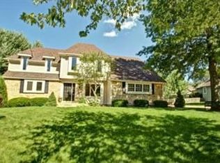 12109 Reinhardt Ln, Leawood, KS 66209