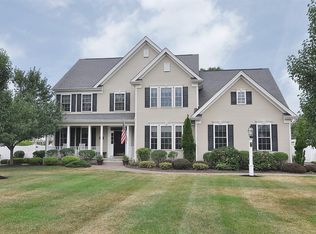 1 Northridge Ct, Hackettstown, NJ 07840