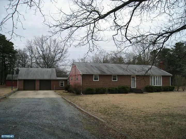 714 Jarvis Rd photo 1